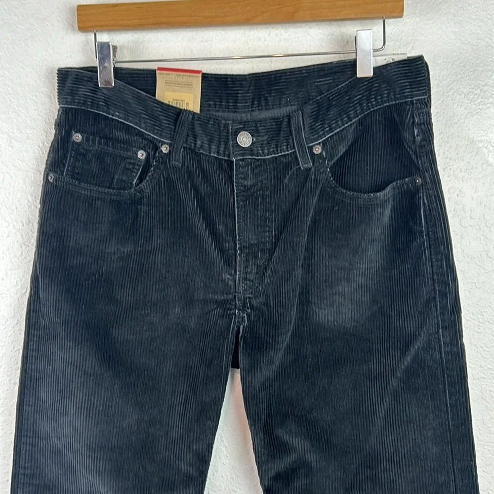 NWT Levi’s black straight corduroy pants 31 x 30 - Picture 2 of 8
